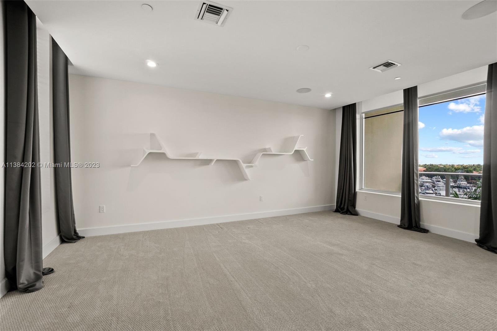 AZURE CONDO - Residential