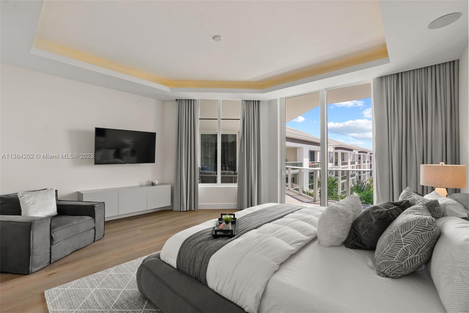 AZURE CONDO - Residential