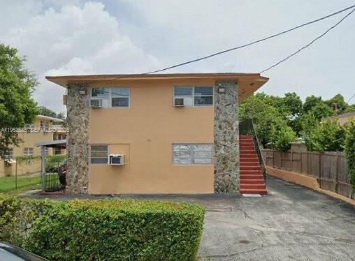 Opportunity in Prime Little Havana! Discover this hidden gem nestled in a highly sought-after rental area near Calle 8 (8 ST)! Parking onsite, 2sty bldg, 6-units all 1/1's. This property has upside potential awaiting your imagination! 
**Agents Submit Offers on current FR/BAR As-Is vers. Contracts, use REQ'D DOCS: Buyer Insp Discl, Buyer Discl, Buyer POF; **DO NOT MAKE CONTACT WITH TENANTS**_There is a VIDEO TOUR AVAILABLE on request!_