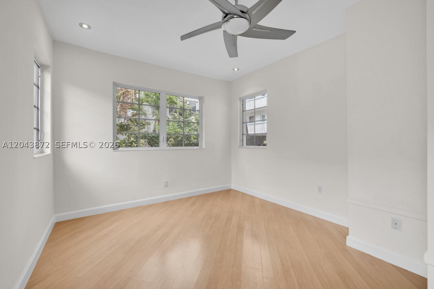 KELLAR COURT CONDO - Residential Lease