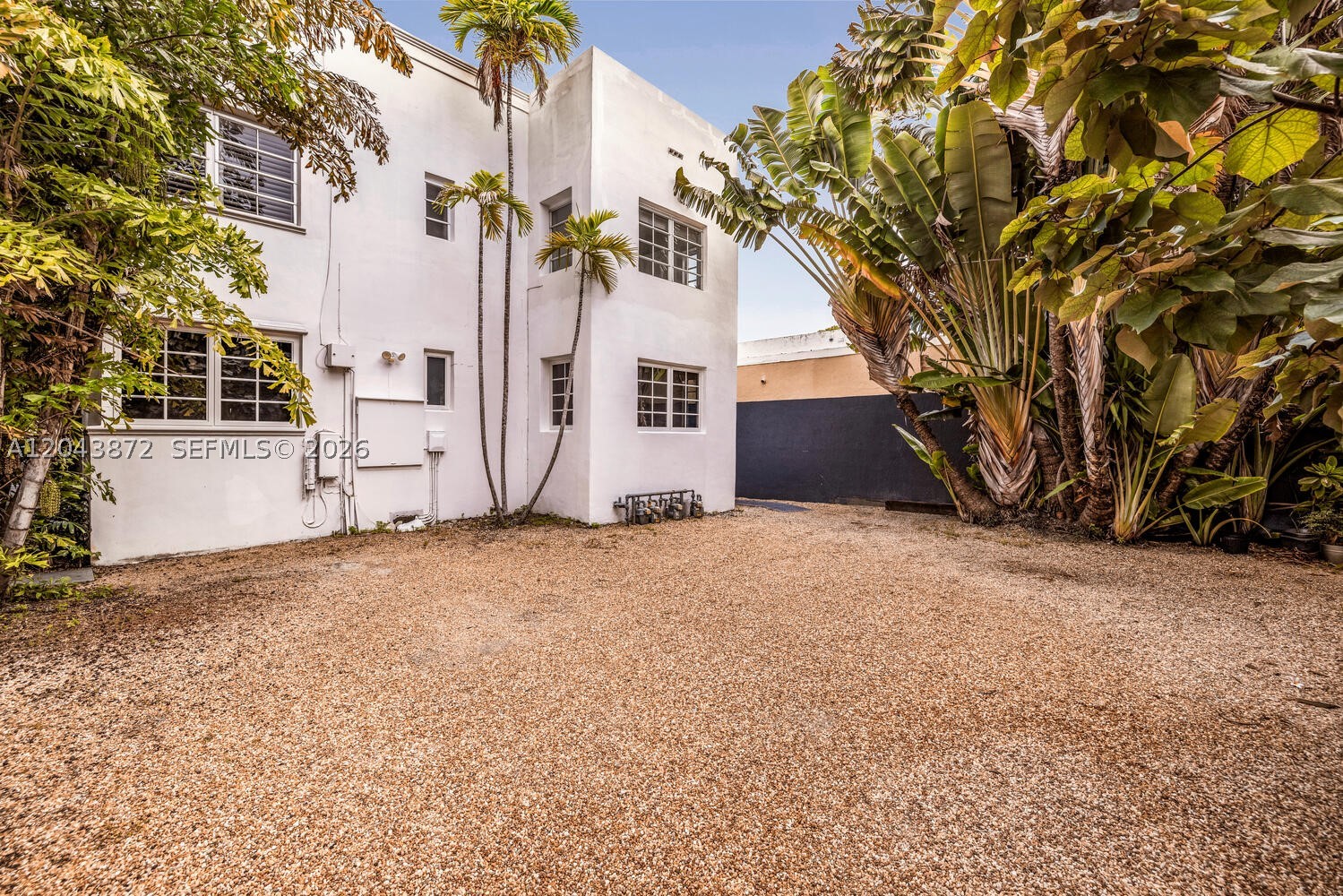 KELLAR COURT CONDO - Residential Lease