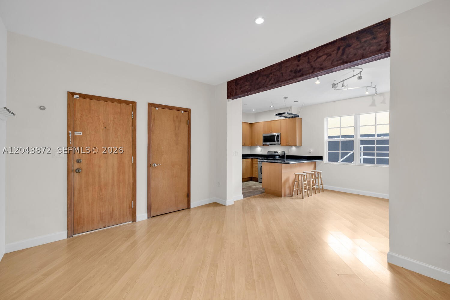 KELLAR COURT CONDO - Residential Lease