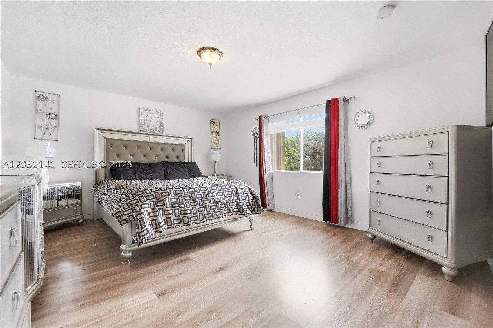 BISCAYNE DRIVE ESTATES - Residential