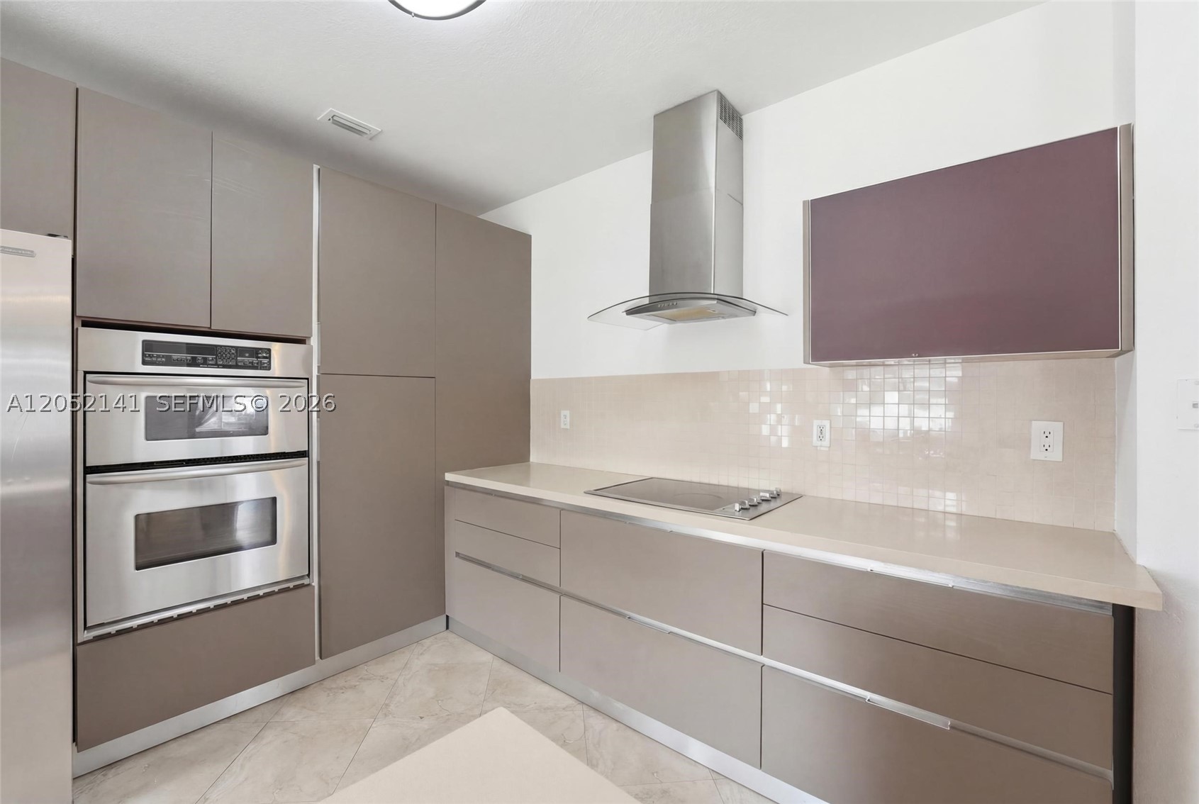 BISCAYNE DRIVE ESTATES - Residential