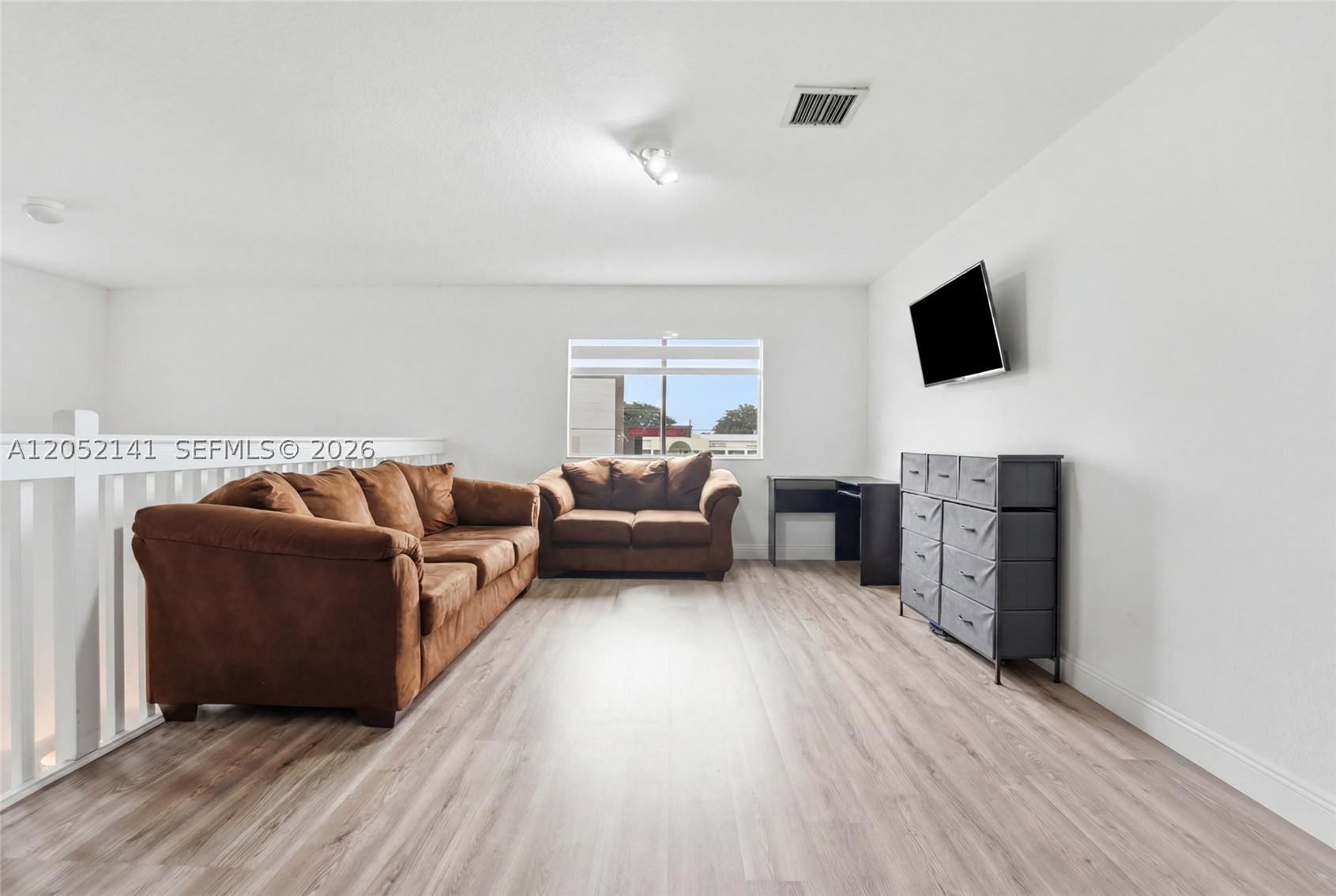 BISCAYNE DRIVE ESTATES - Residential