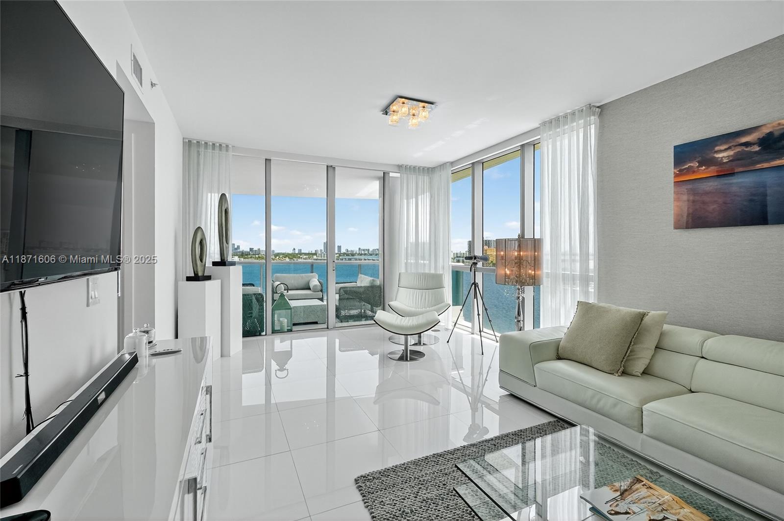 CIELO ON THE BAY CONDO - Residential