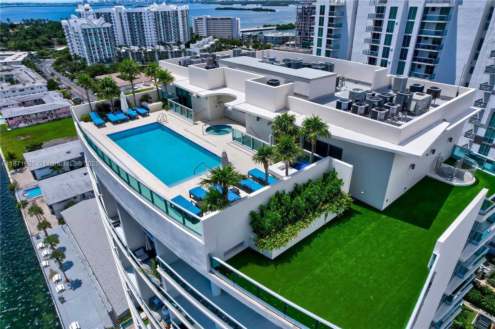 CIELO ON THE BAY CONDO - Residential