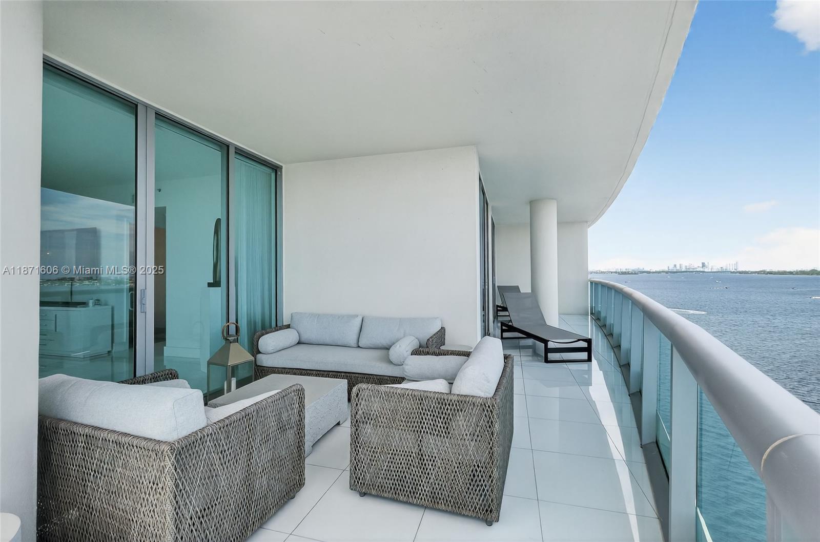 CIELO ON THE BAY CONDO - Residential