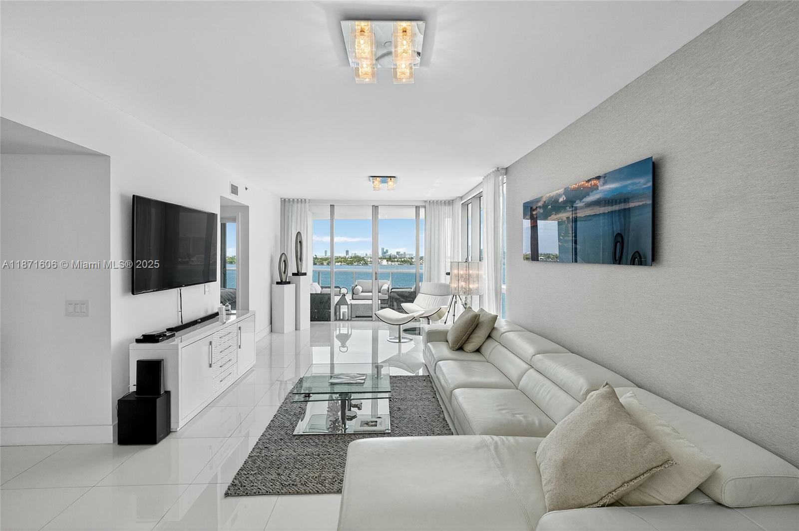 CIELO ON THE BAY CONDO - Residential