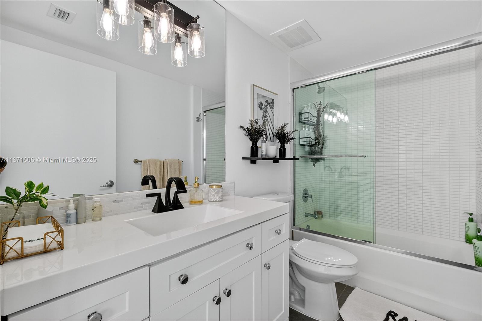 CIELO ON THE BAY CONDO - Residential