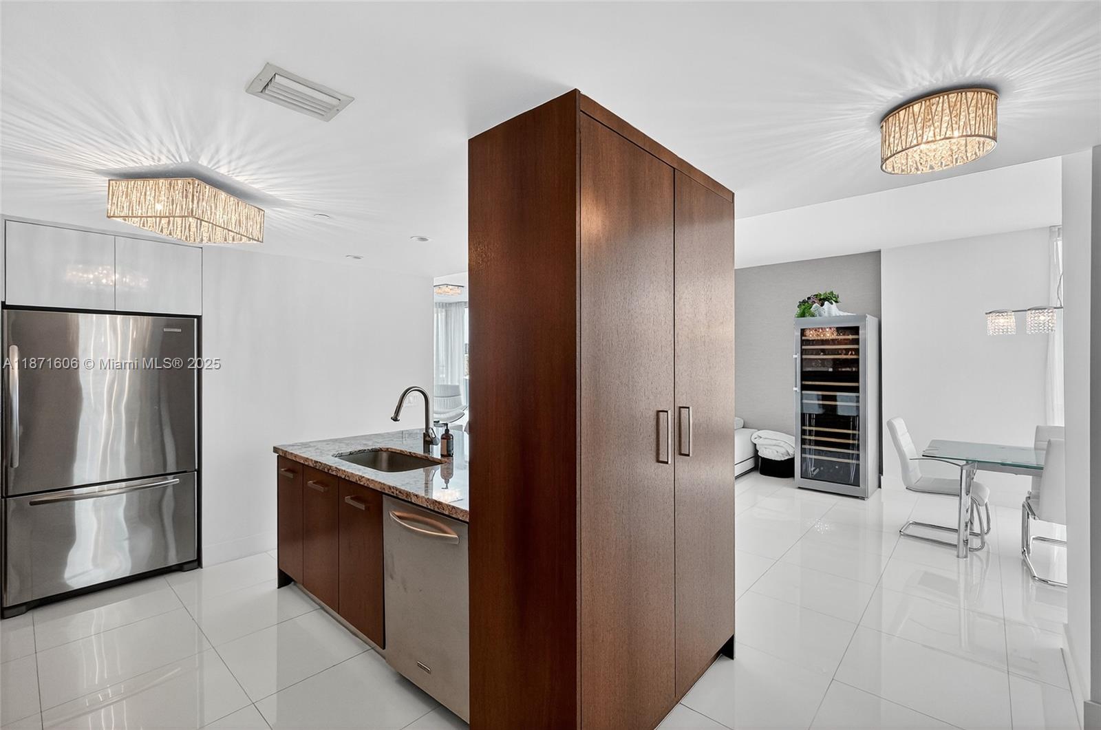 CIELO ON THE BAY CONDO - Residential