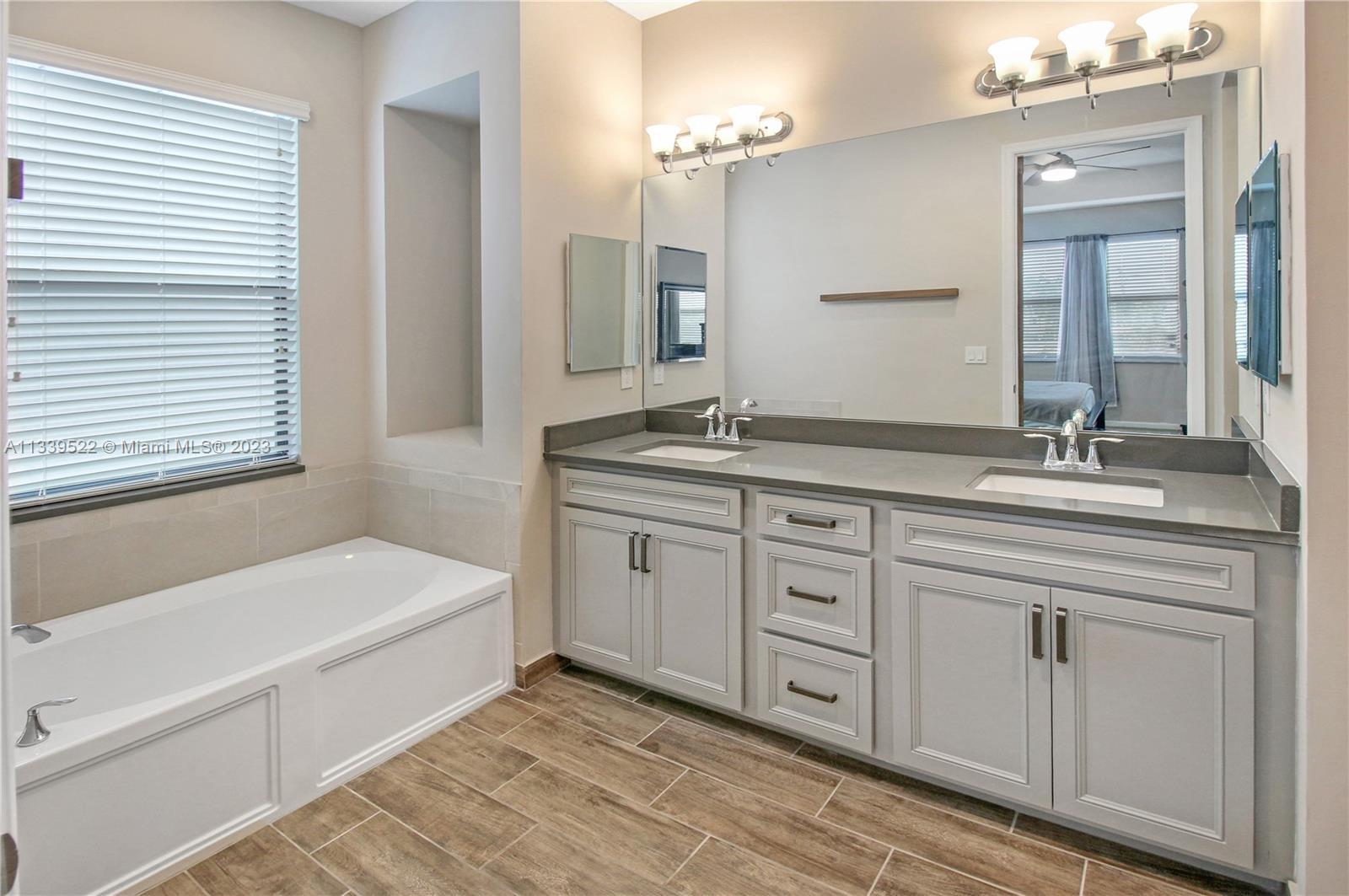 LANTANA FARMS PUD - Residential