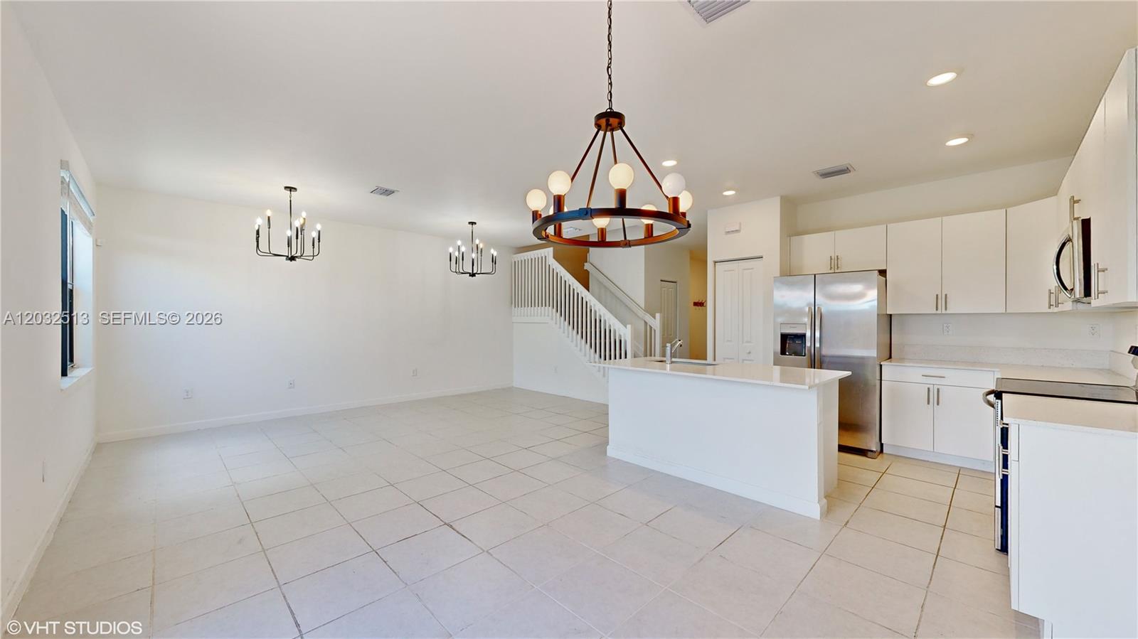 ENCLAVE SOUTH PHASE 2 - Residential