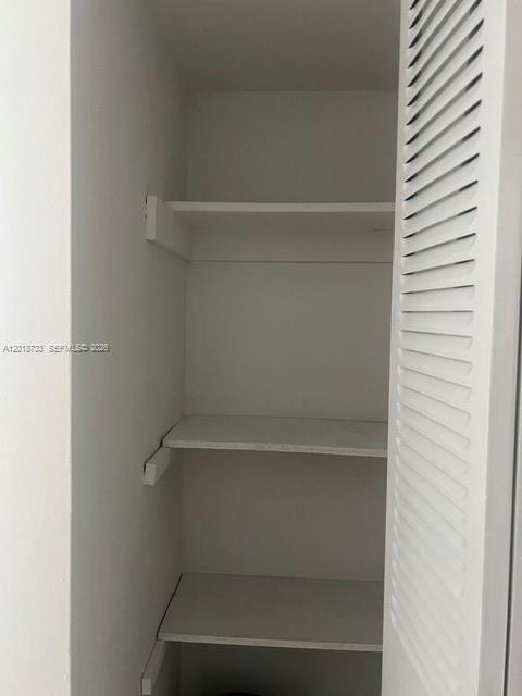 HARDING VILLAS CONDO - Residential