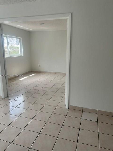 HARDING VILLAS CONDO - Residential
