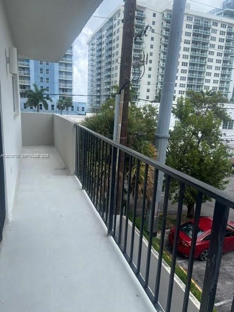 HARDING VILLAS CONDO - Residential