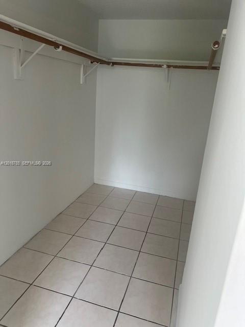 HARDING VILLAS CONDO - Residential