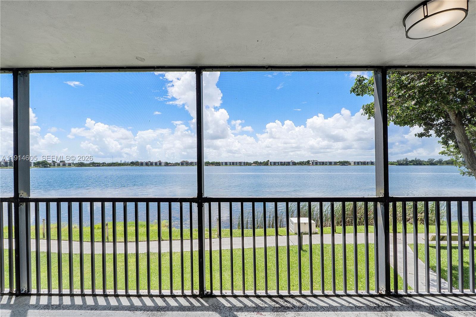 LAKE EMERALD CONDOMINIUM - Residential