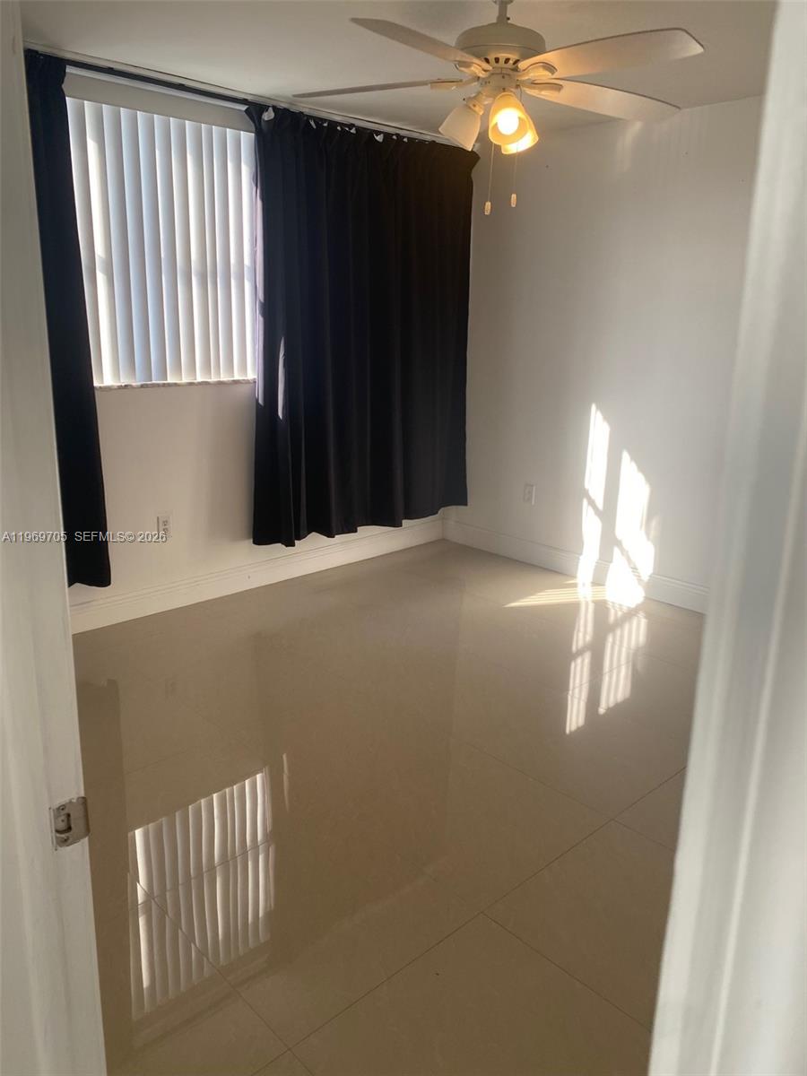 FOUNTAIN TOWERS CONDO - Residential Lease