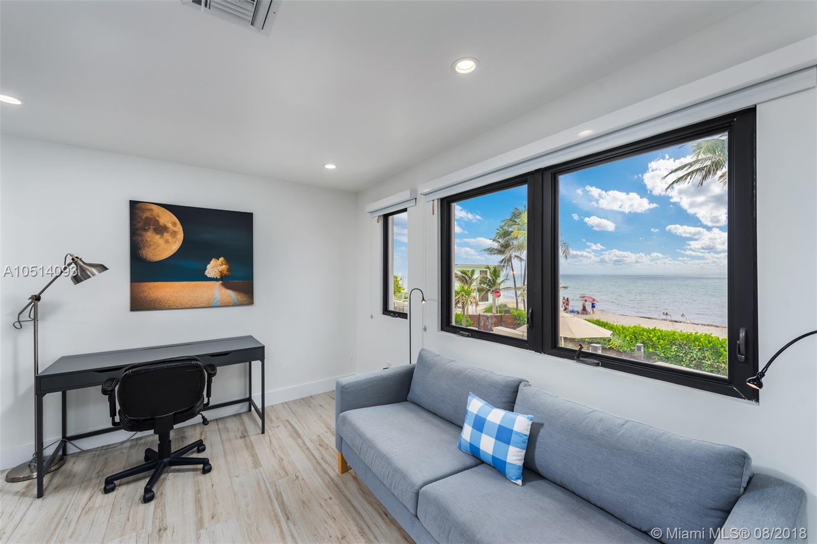 HOLLYWOOD CENTRAL REACH - Residential
