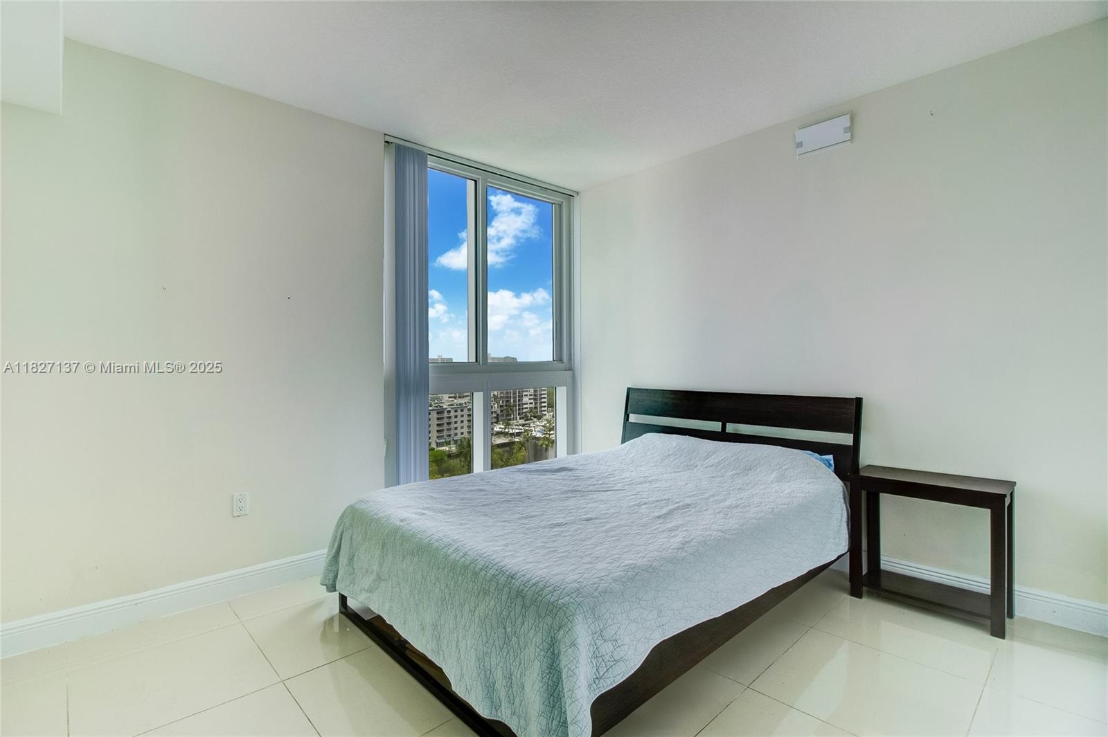 TERRAZAS RIVERPARK VILLAG - Residential Lease
