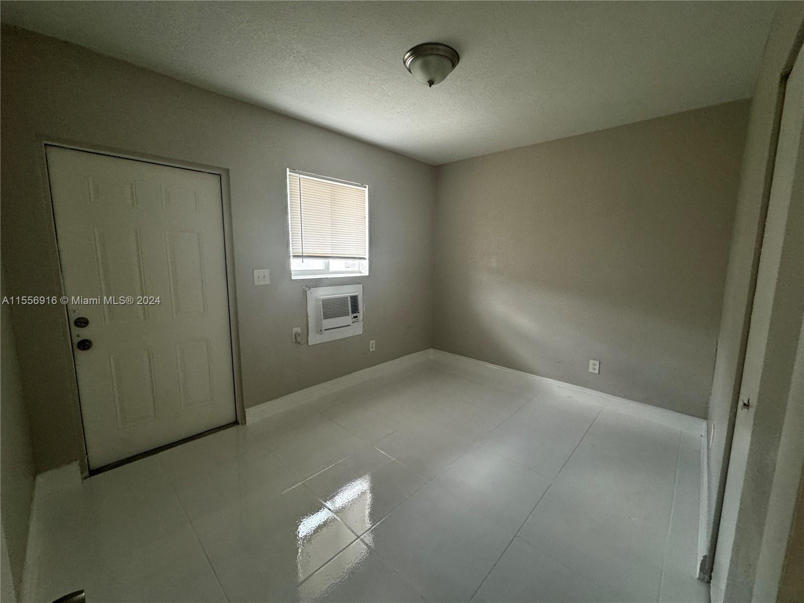 MAGNOLIA SUB - Residential Lease