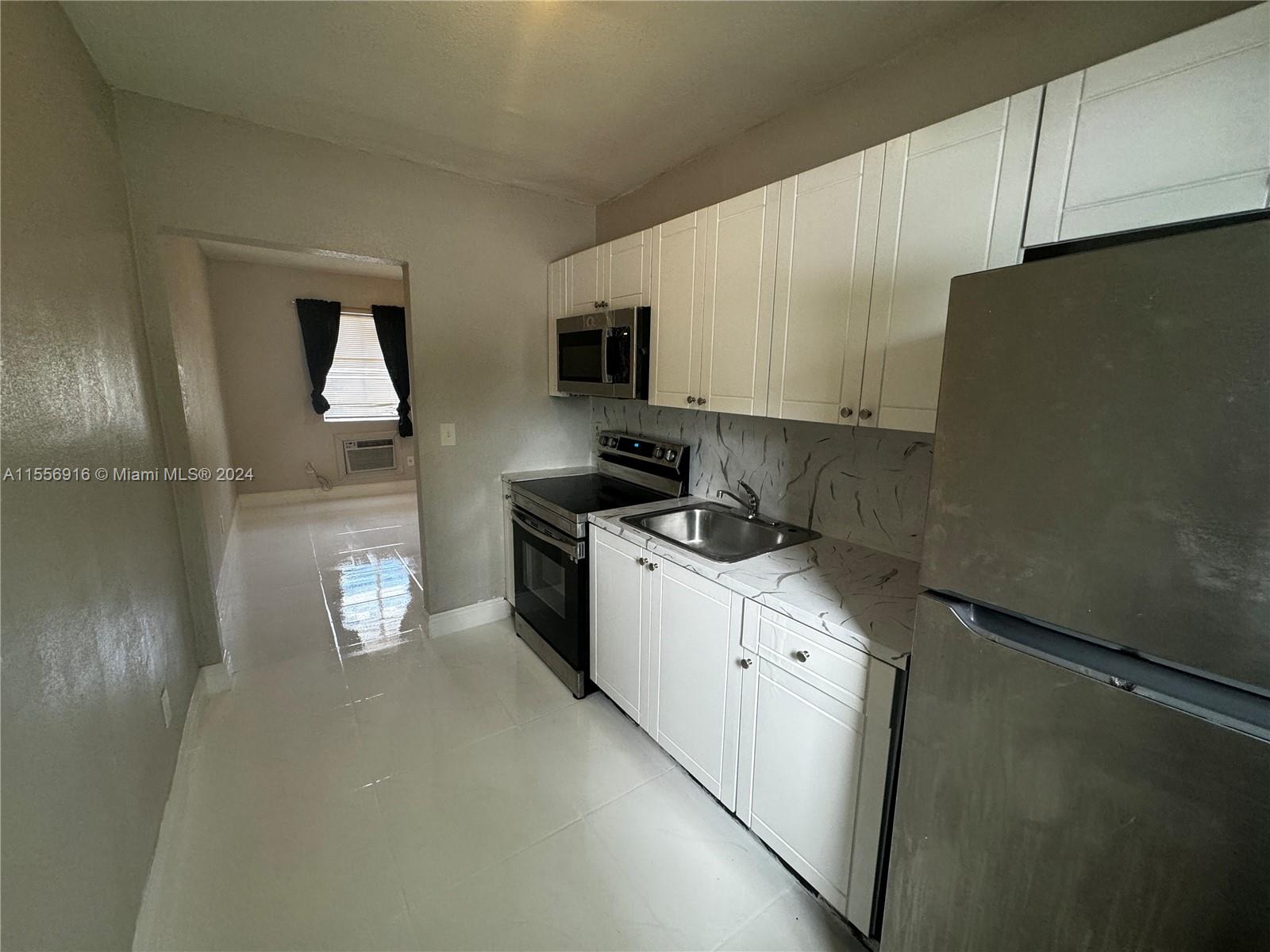 MAGNOLIA SUB - Residential Lease