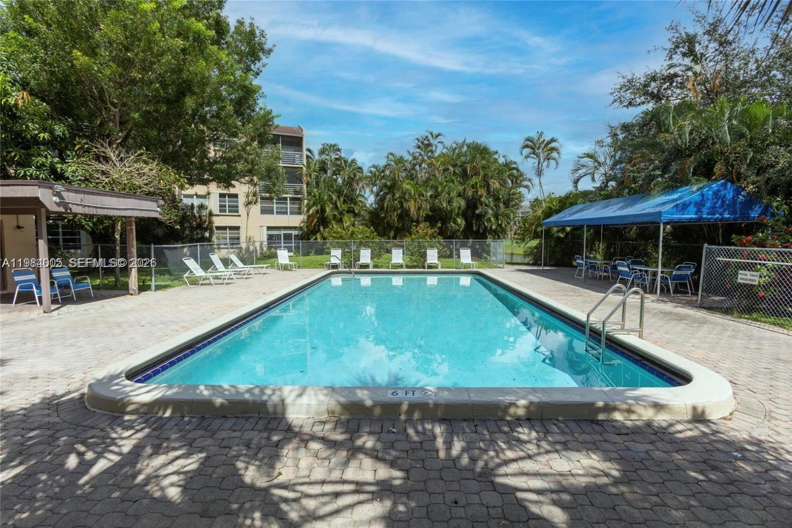 LIVE OAK CONDO FIVE - Residential