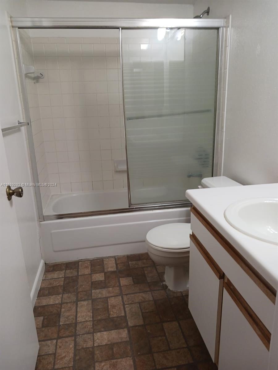 SAILBOAT POINTE CONDO - Residential Lease