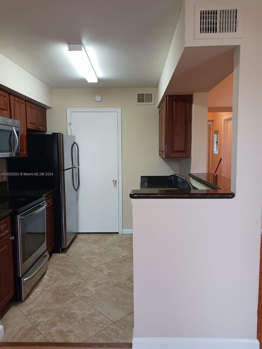 SAILBOAT POINTE CONDO - Residential Lease