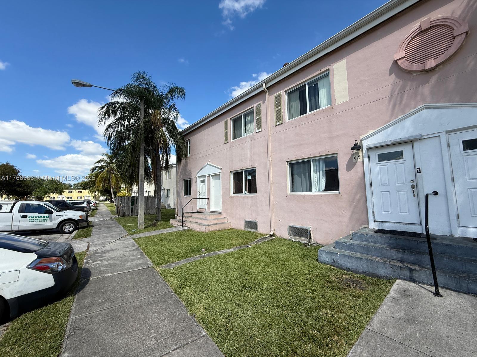 SUNSET PALM VILLAS CONDO - Residential