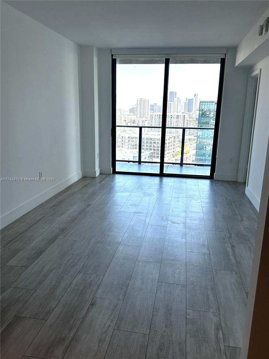 3401 MIDTOWN CONDO - Residential