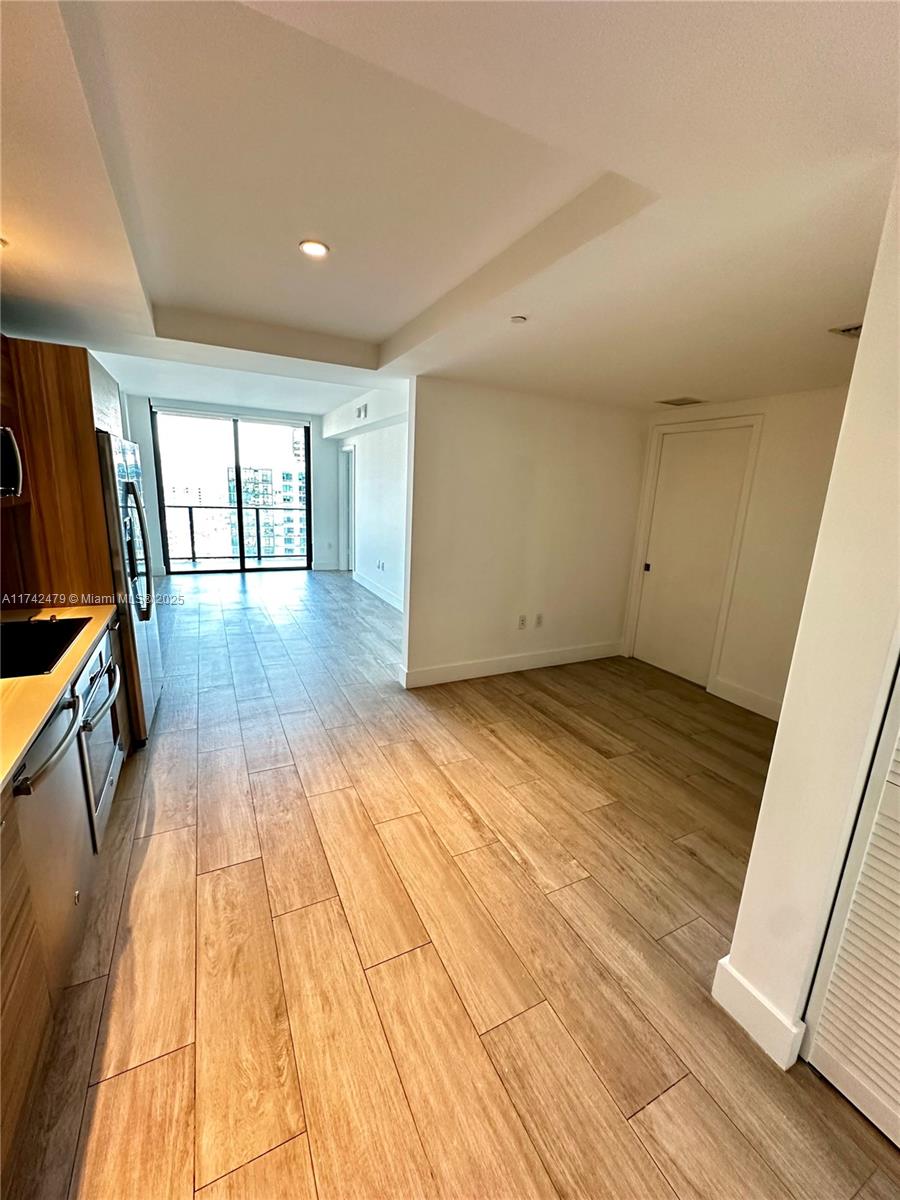 3401 MIDTOWN CONDO - Residential