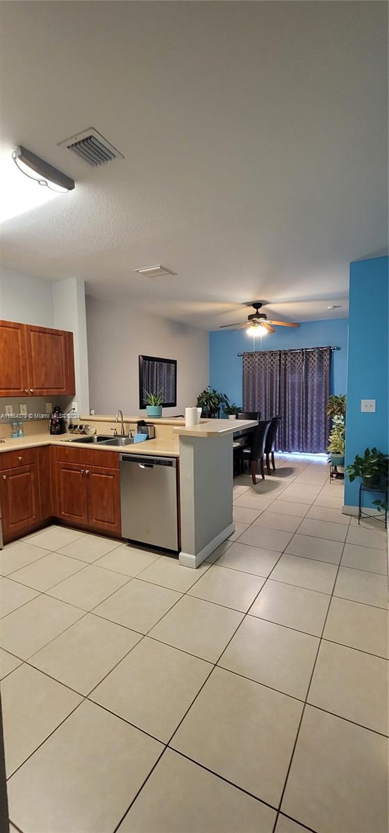 LAKES BY THE BAY GEE - Residential