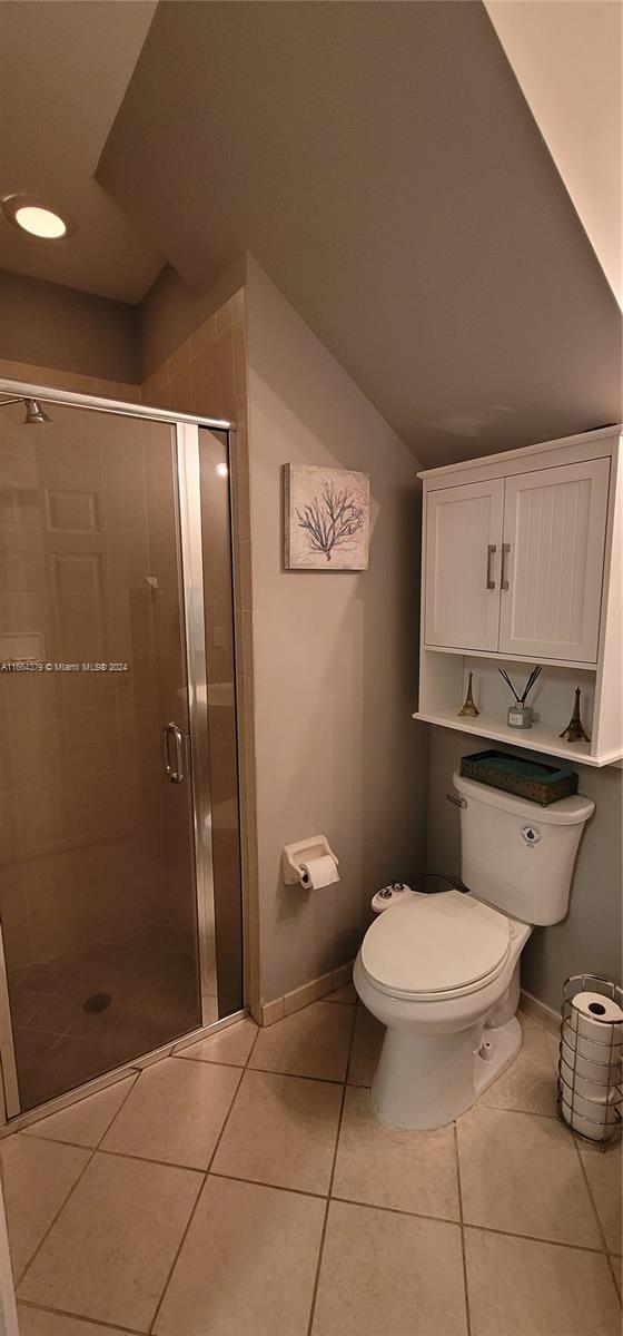 LAKES BY THE BAY GEE - Residential
