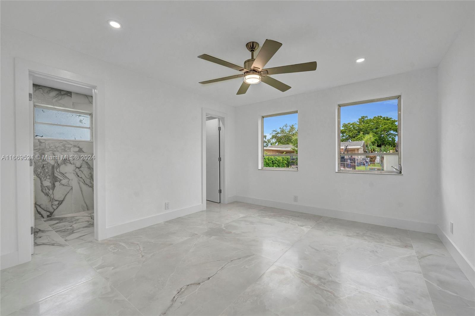 HOLLYWOOD HILLS NORTH SEC - Residential