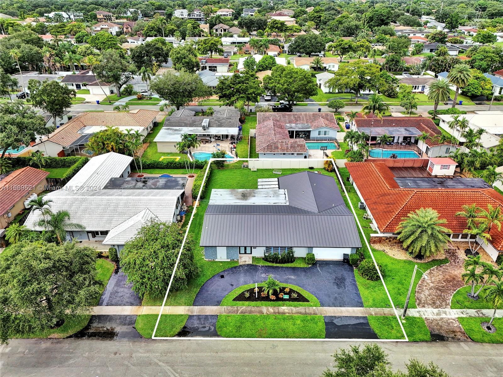 HOLLYWOOD HILLS NORTH SEC - Residential