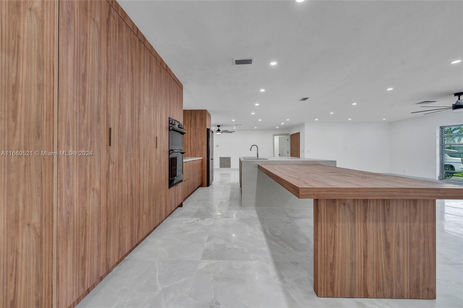 HOLLYWOOD HILLS NORTH SEC - Residential