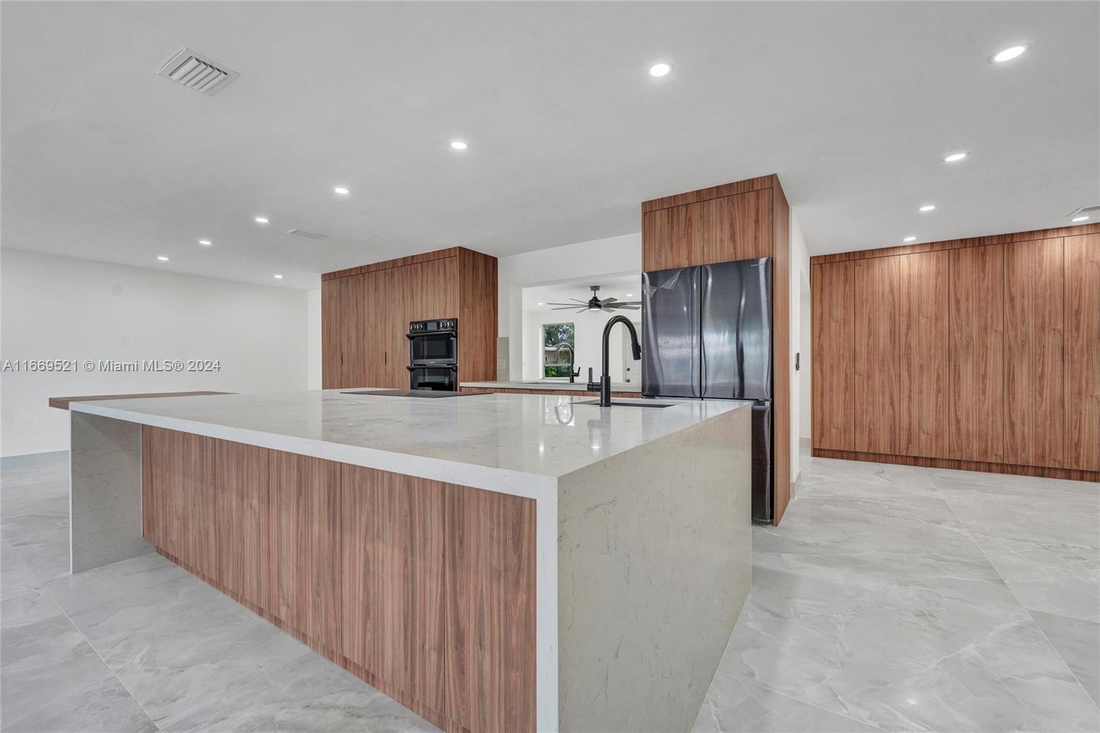 HOLLYWOOD HILLS NORTH SEC - Residential