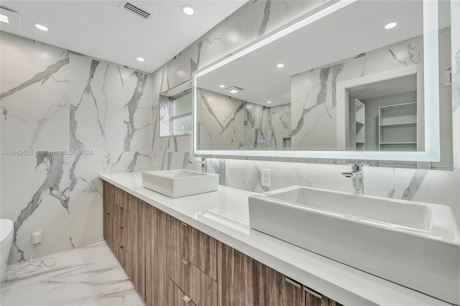 HOLLYWOOD HILLS NORTH SEC - Residential