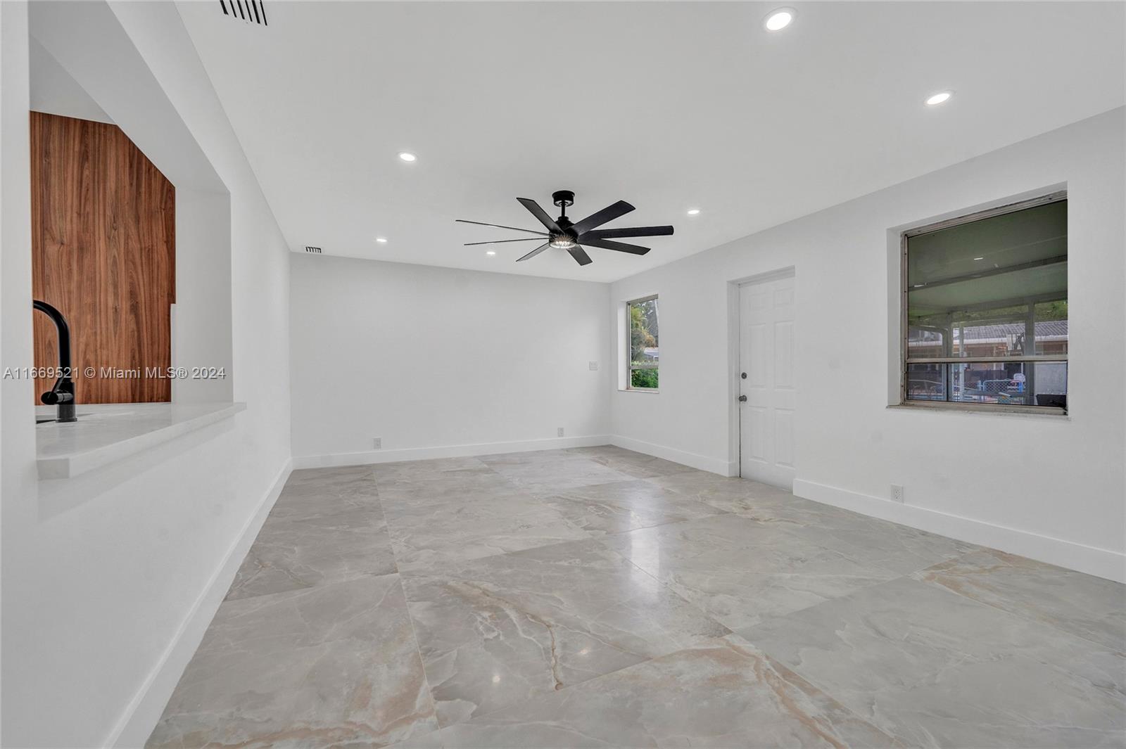 HOLLYWOOD HILLS NORTH SEC - Residential