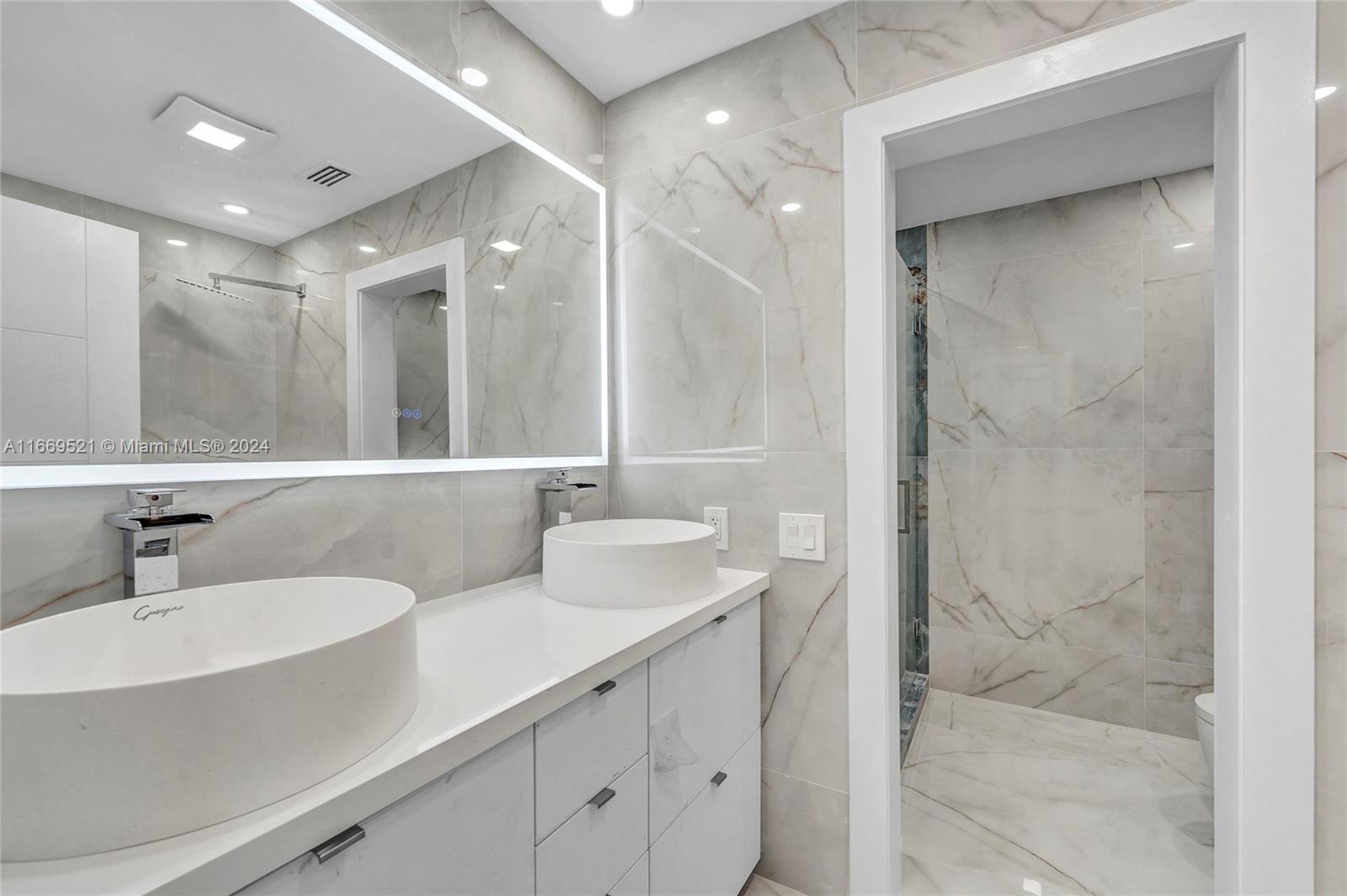 HOLLYWOOD HILLS NORTH SEC - Residential