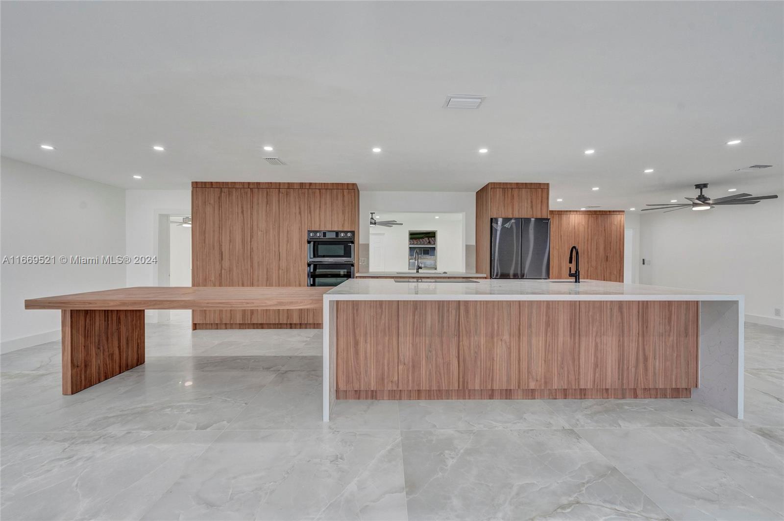HOLLYWOOD HILLS NORTH SEC - Residential