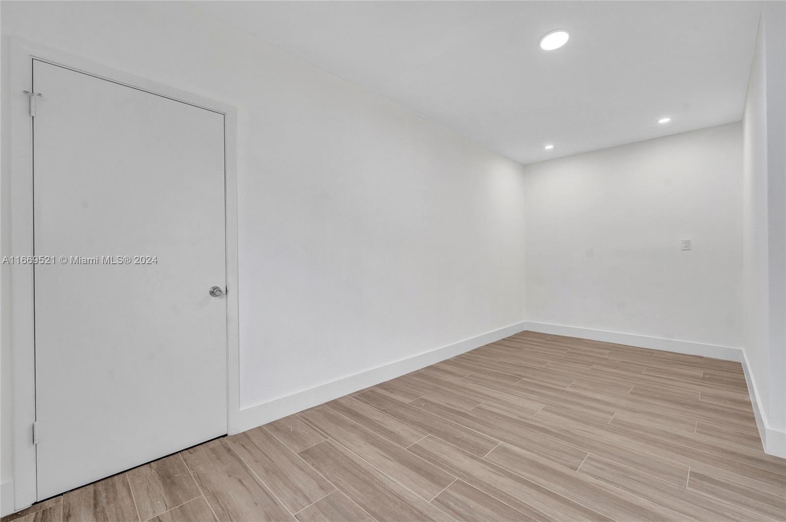 HOLLYWOOD HILLS NORTH SEC - Residential