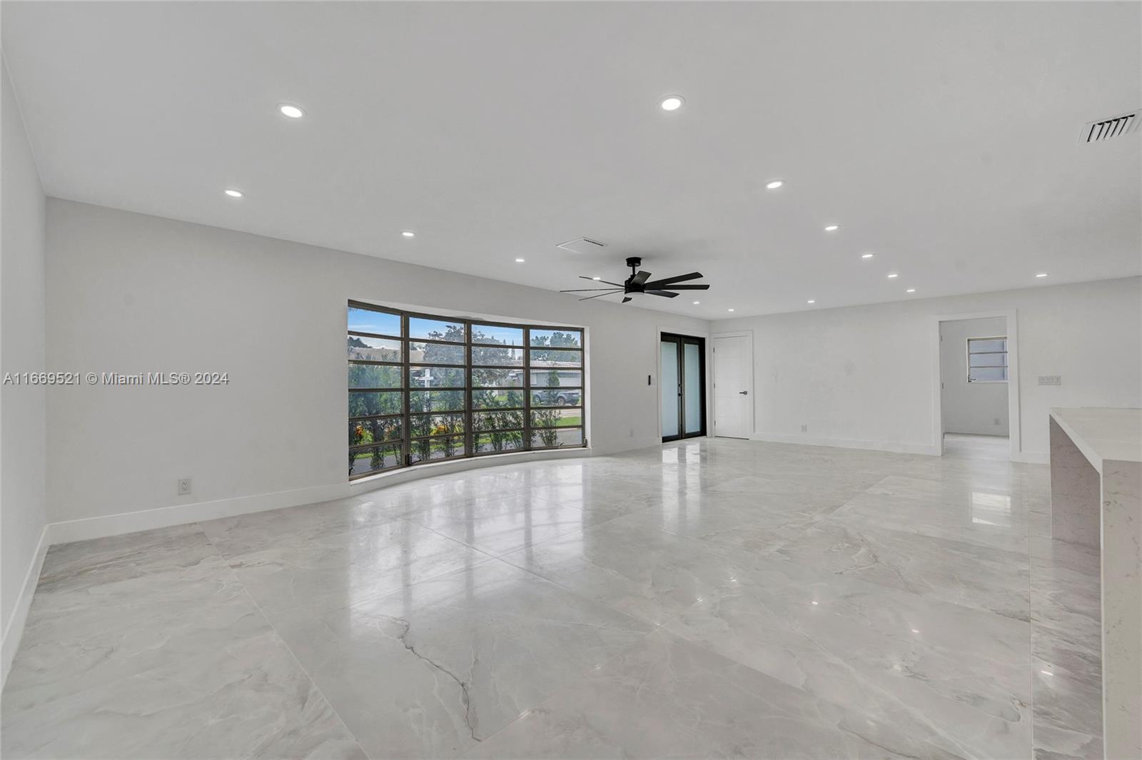 HOLLYWOOD HILLS NORTH SEC - Residential