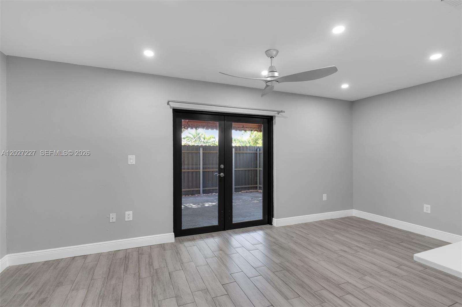 THE COURTS OF BIRDWOOD CO - Residential Lease