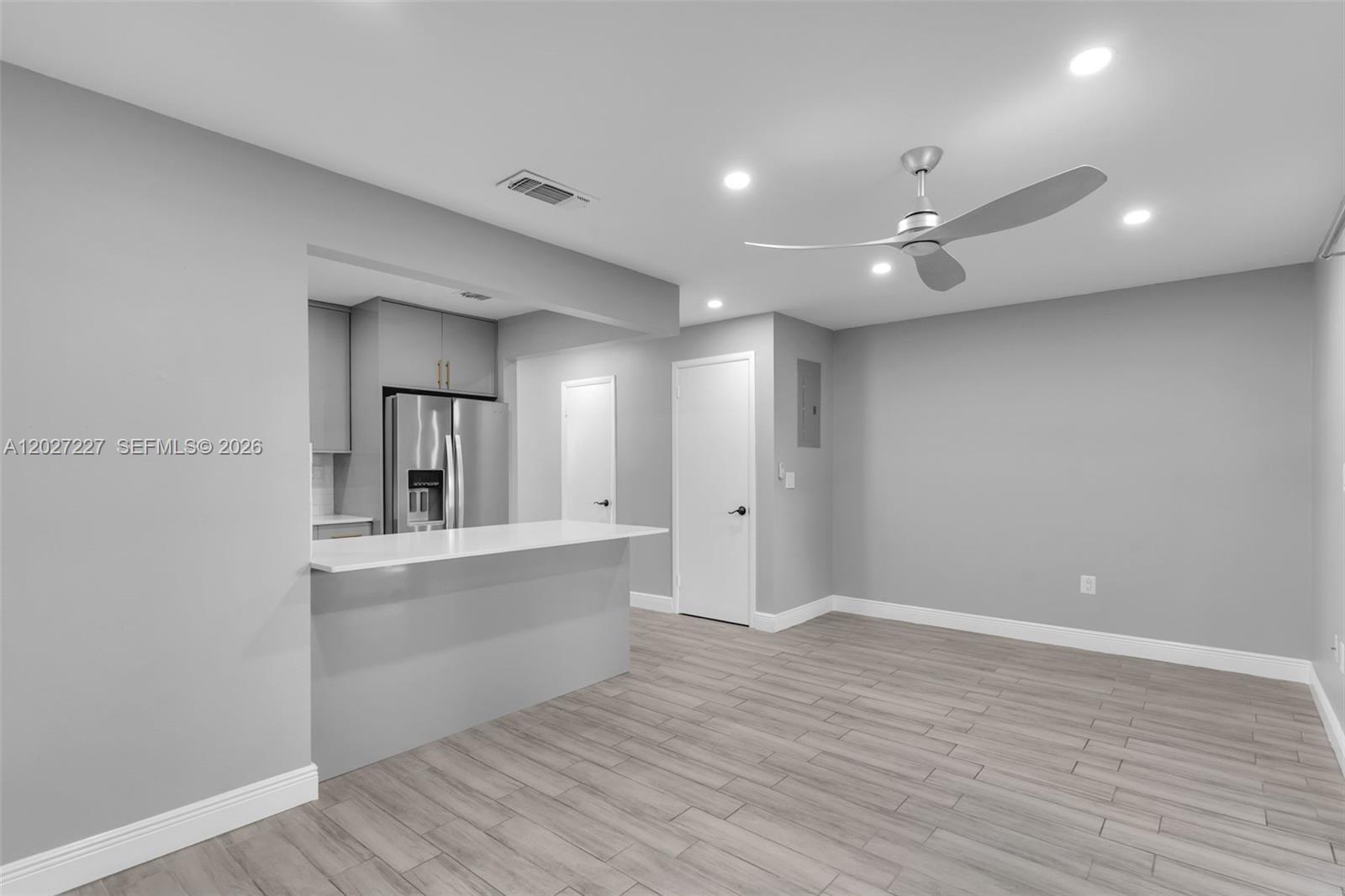 THE COURTS OF BIRDWOOD CO - Residential Lease