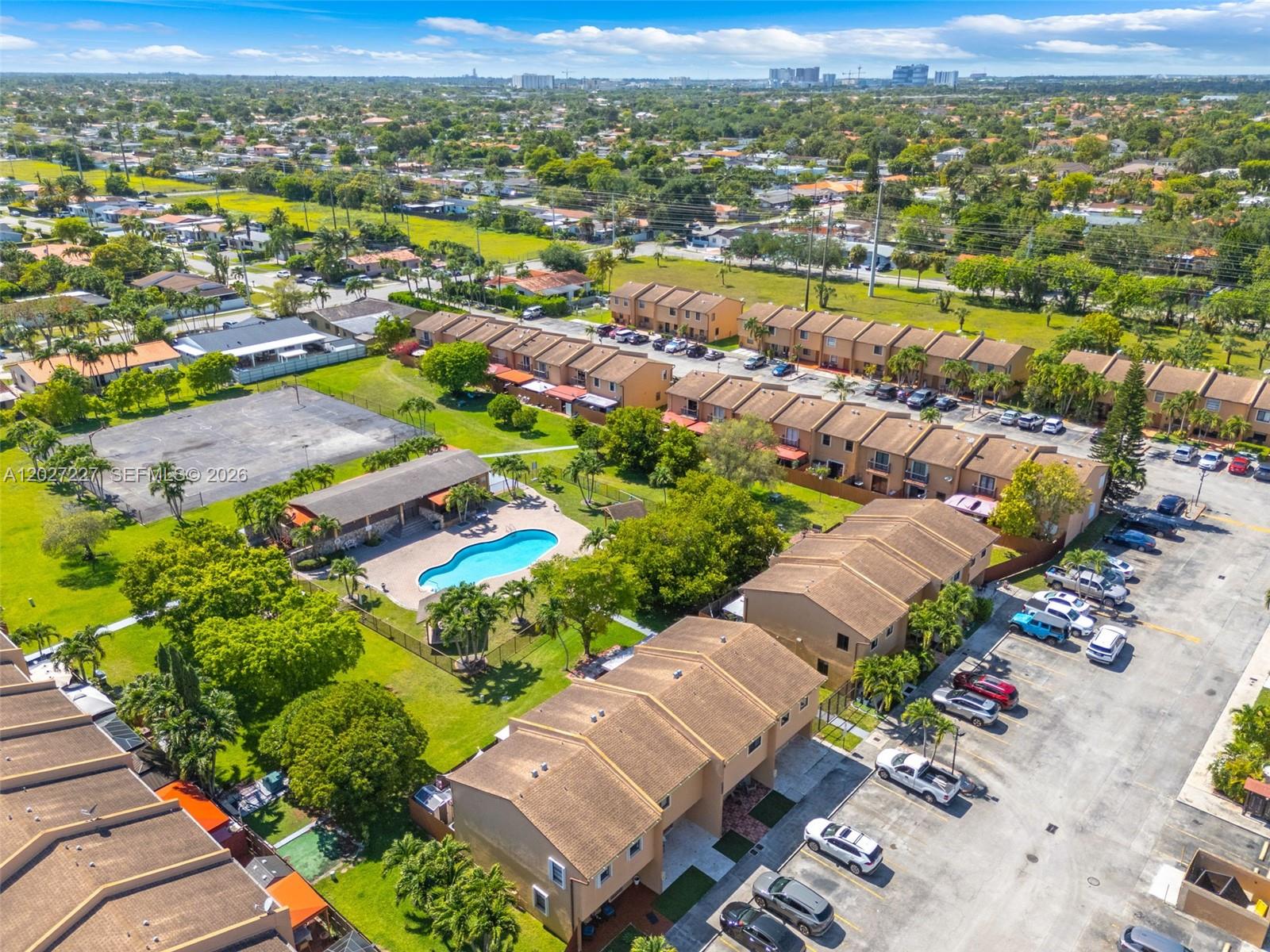 THE COURTS OF BIRDWOOD CO - Residential Lease
