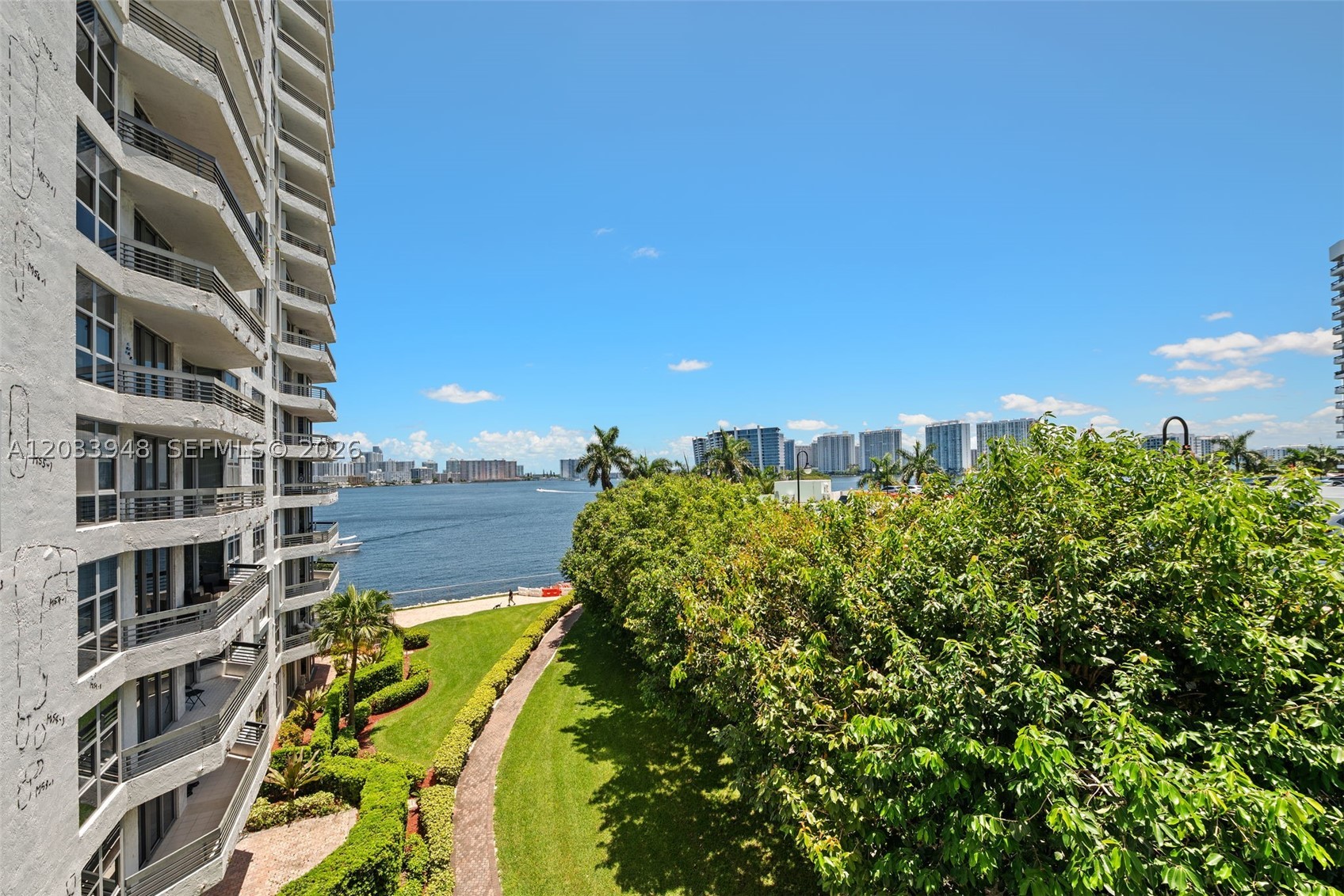 MYSTIC POINTE CONDO NO TH - Residential