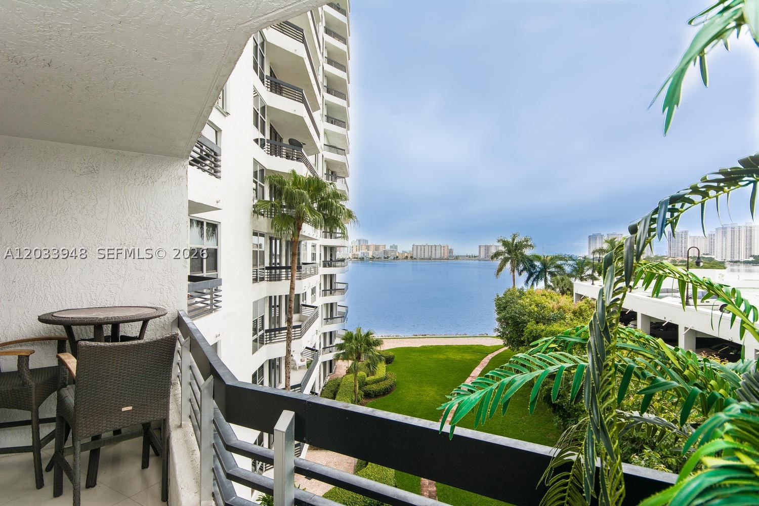 MYSTIC POINTE CONDO NO TH - Residential